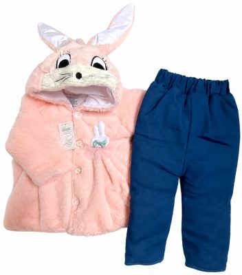 Casaca de pelo de conejo con forro pima y pantalón jean