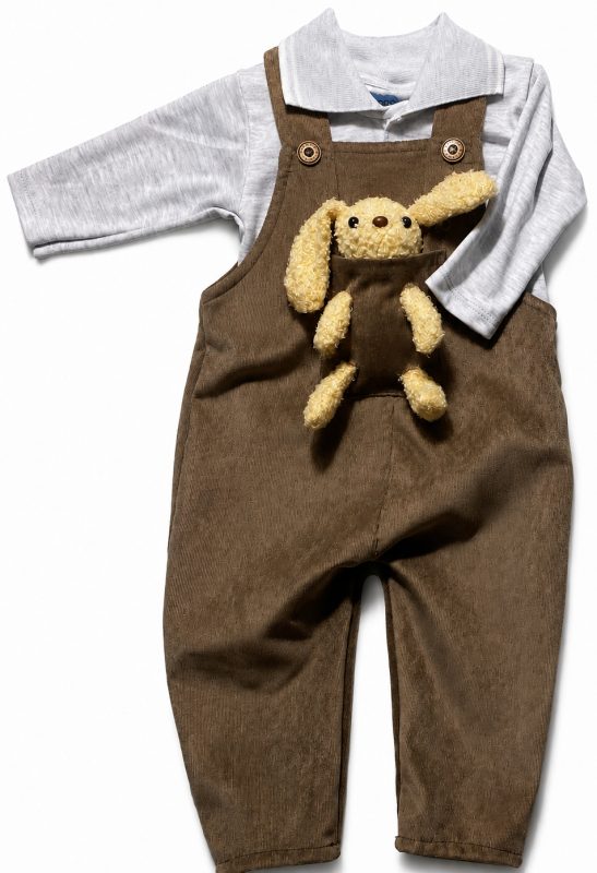 Overol de corduroy con polo camisero de algodón pima y muñeco